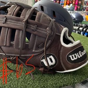 Wilson A900 glove